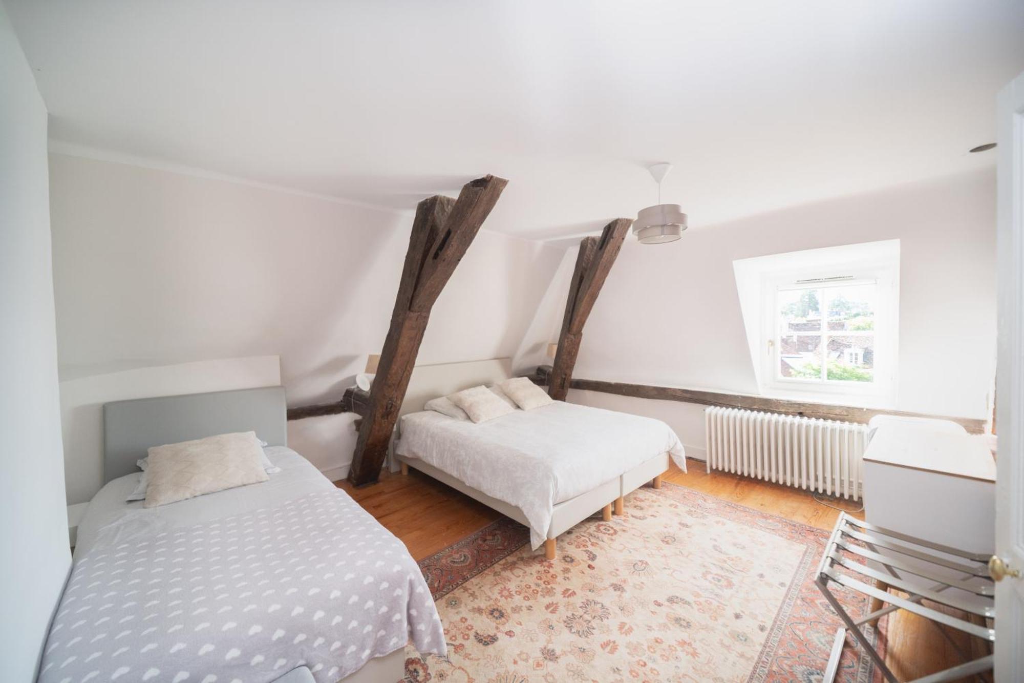 Clos St Eusebe En Coeur De Ville Auxerre Buitenkant foto